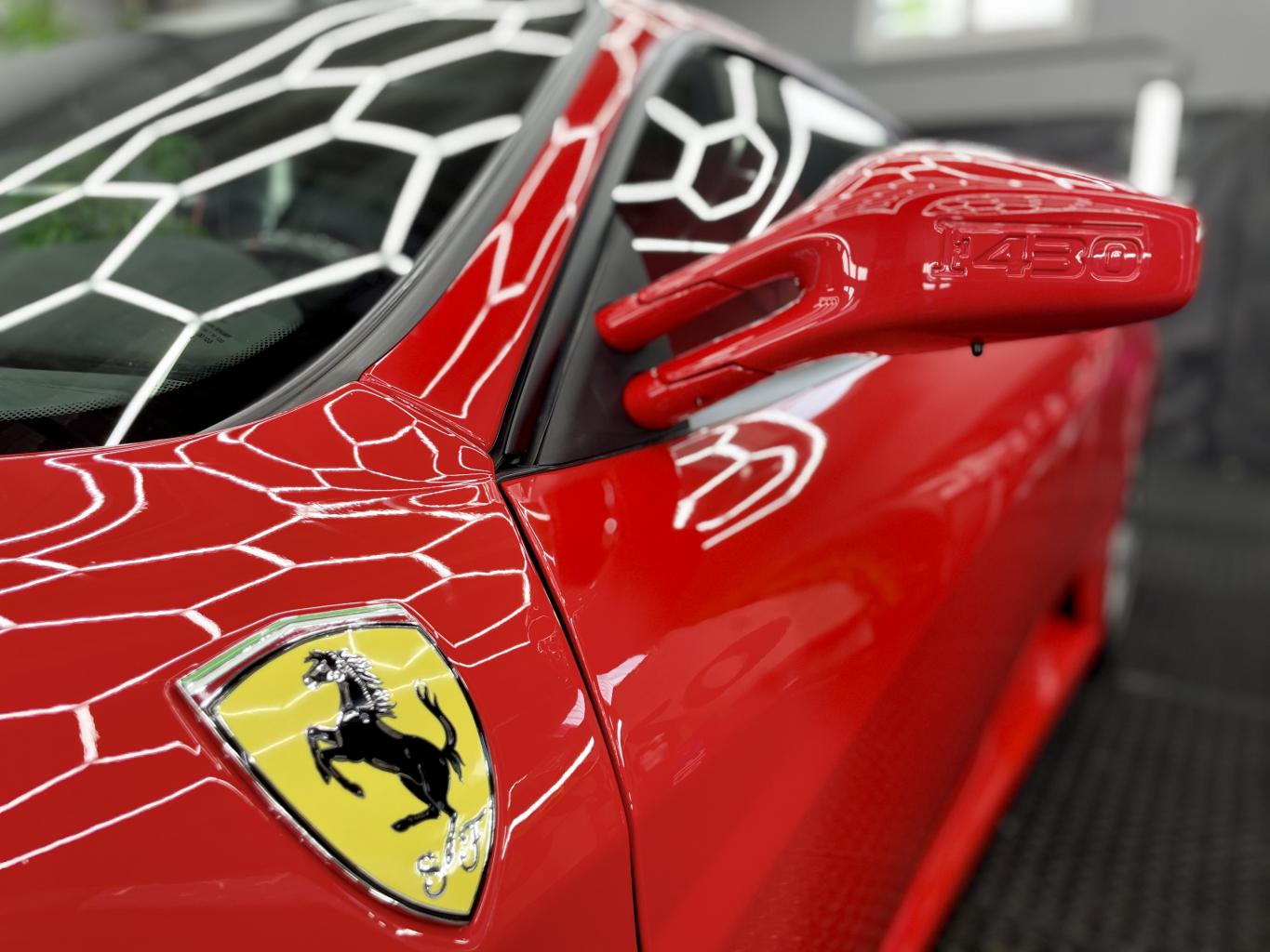 Traitement céramique Gtechniq Crystal Sérum Ultra garantie 9 ans sur une Ferrari F430