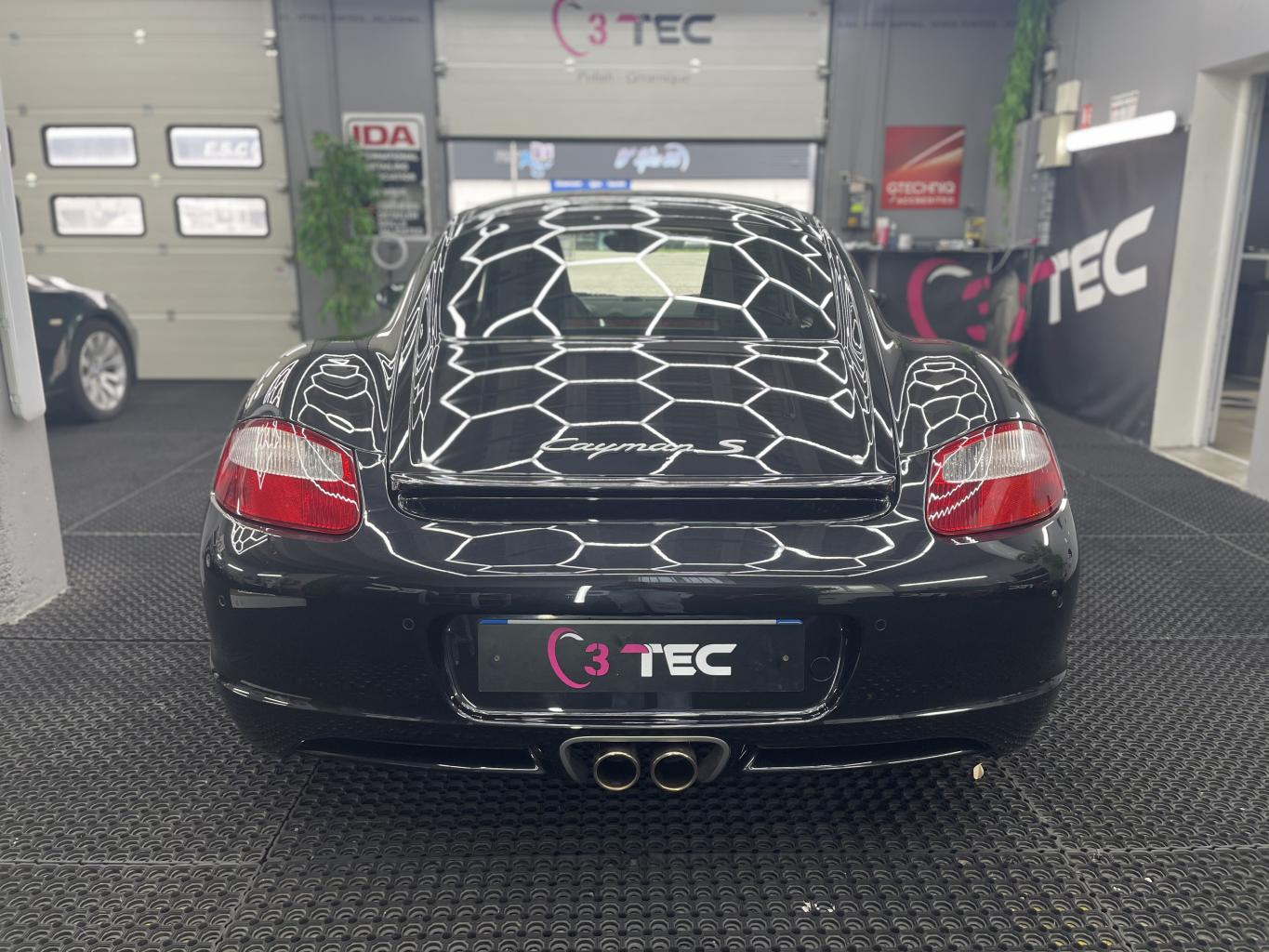 Traitement céramique Gtechniq Crystal Sérum Ultra garantie 9 ans sur une Porsche Cayman S