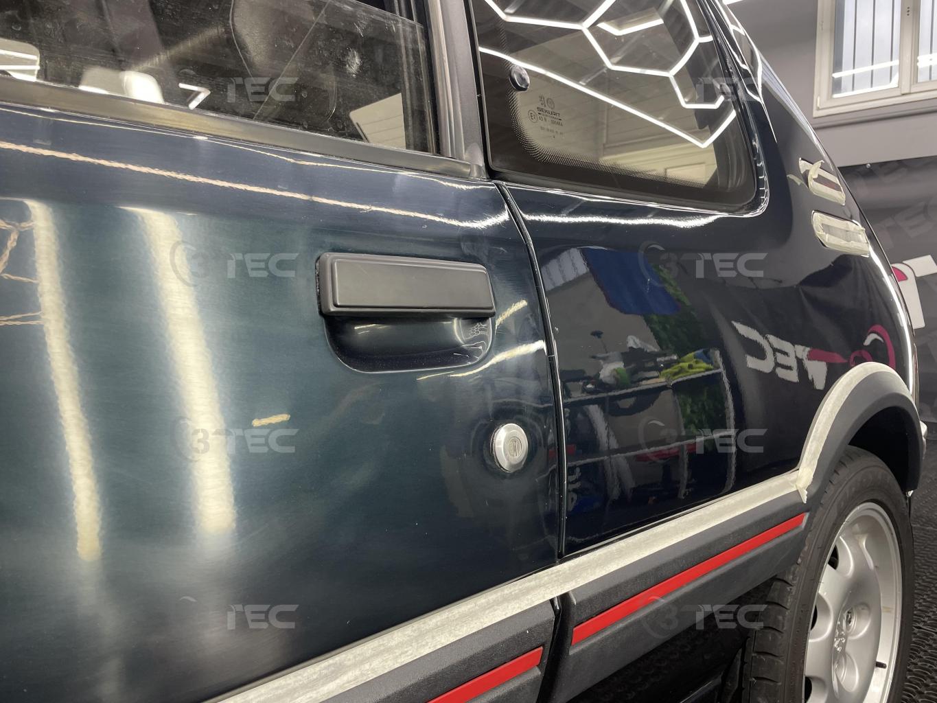 Poli lustré, polish stage 2 et traitement céramique Gtechniq C2 Crystal sur une Peugeot 205 GTi